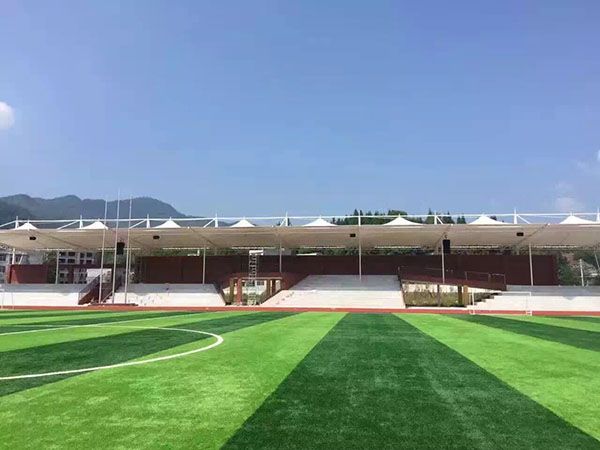 中學運動場擴聲